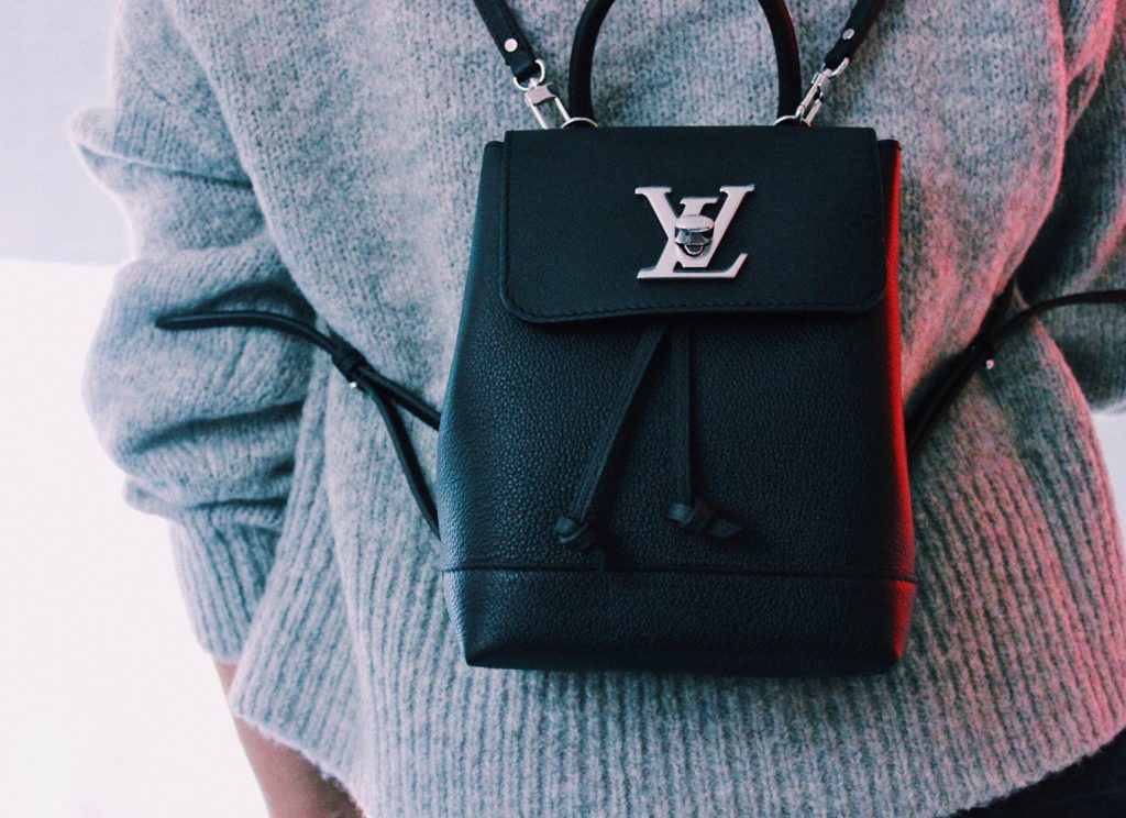 Gucci versus Louis: A competition of luxury handbags - Borro
